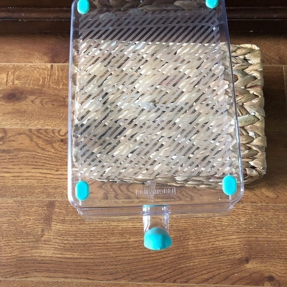 Frigidaire clear refrigerator food organizer with handle - Picture 4 of 5